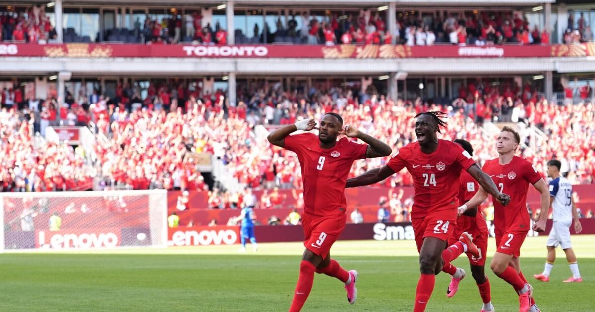 A nation lifts a nation: The home crowd pushes Canada to a draw in its World Cup opener