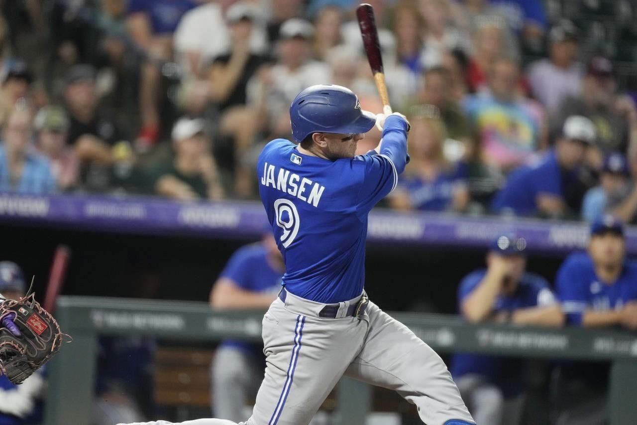 Blue Jays' bats bust out in win over Rockies