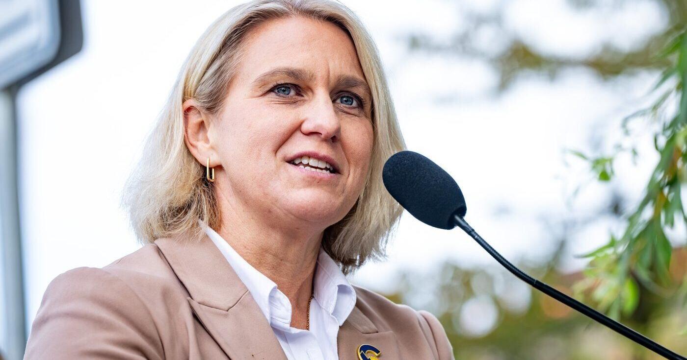 CP NewsAlert : Elenore Sturko loses seat for CentreBC in return to Surrey South