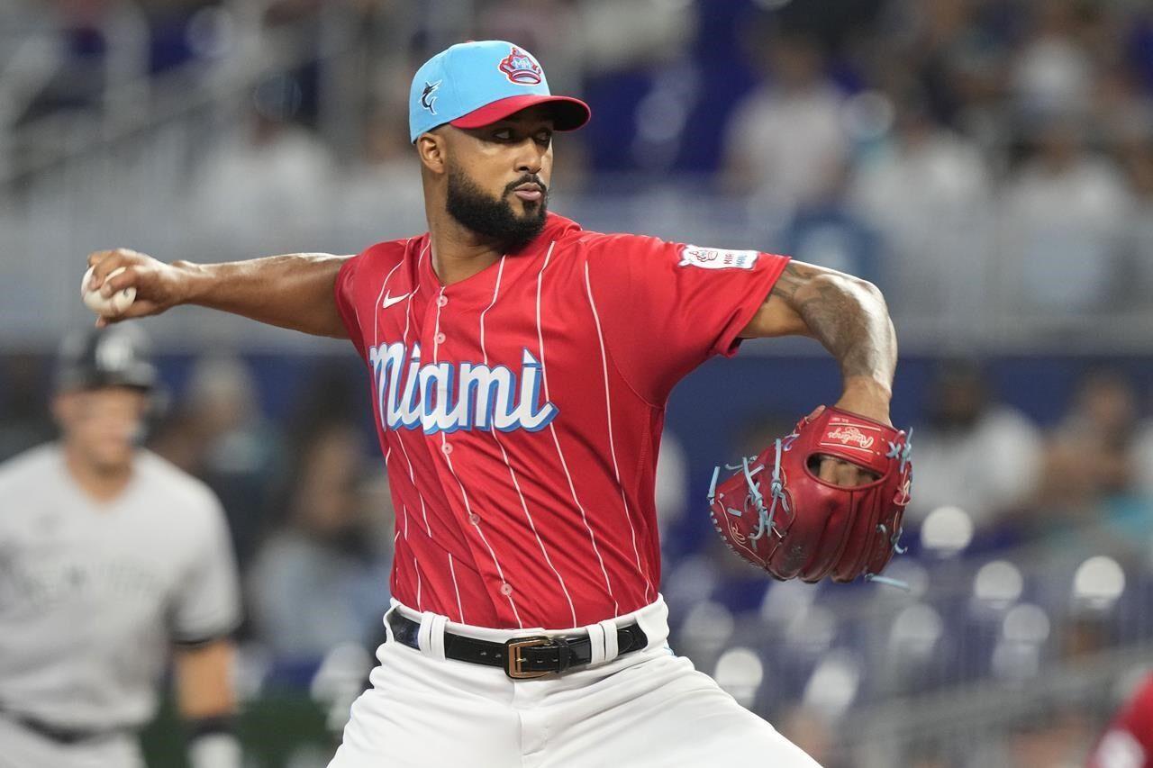 Yankees reliever tosses PitchCom device into stands, but avoids $5K bill