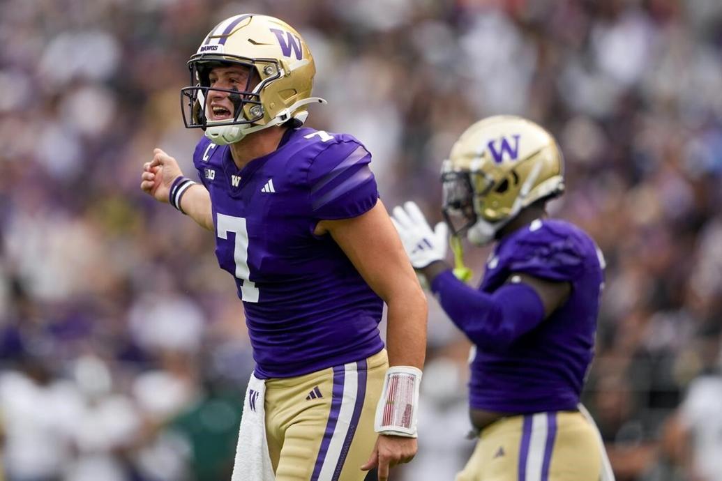Will Rogers passes for 4 TDs, Washington routs Eastern Michigan 309