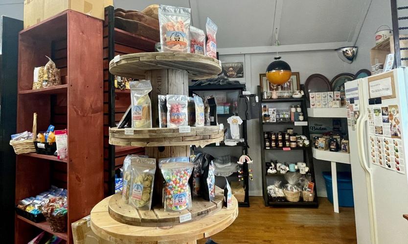 New vintage thrift and gift store opens in Baden