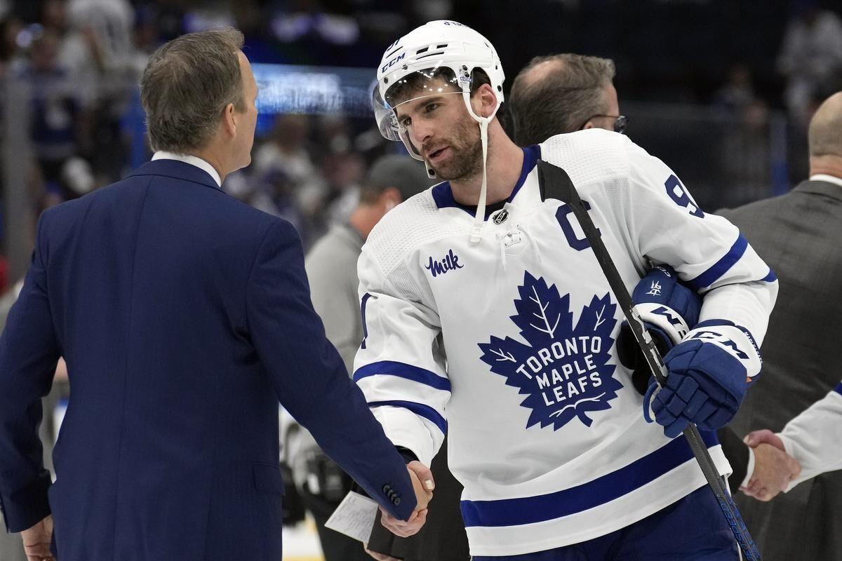 Tavares' winner sparks Maple Leafs to first NHL playoff series win