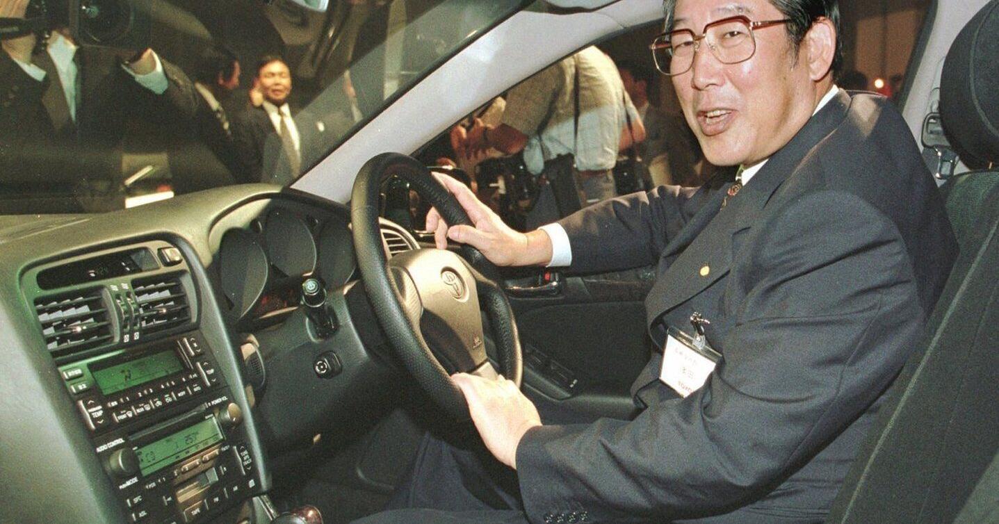 Hiroshi Okuda , who led Toyota climb as a global automaker , dies at 93