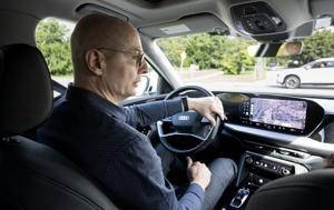 Kitchener's Miovision connects cars to traffic lights worldwide