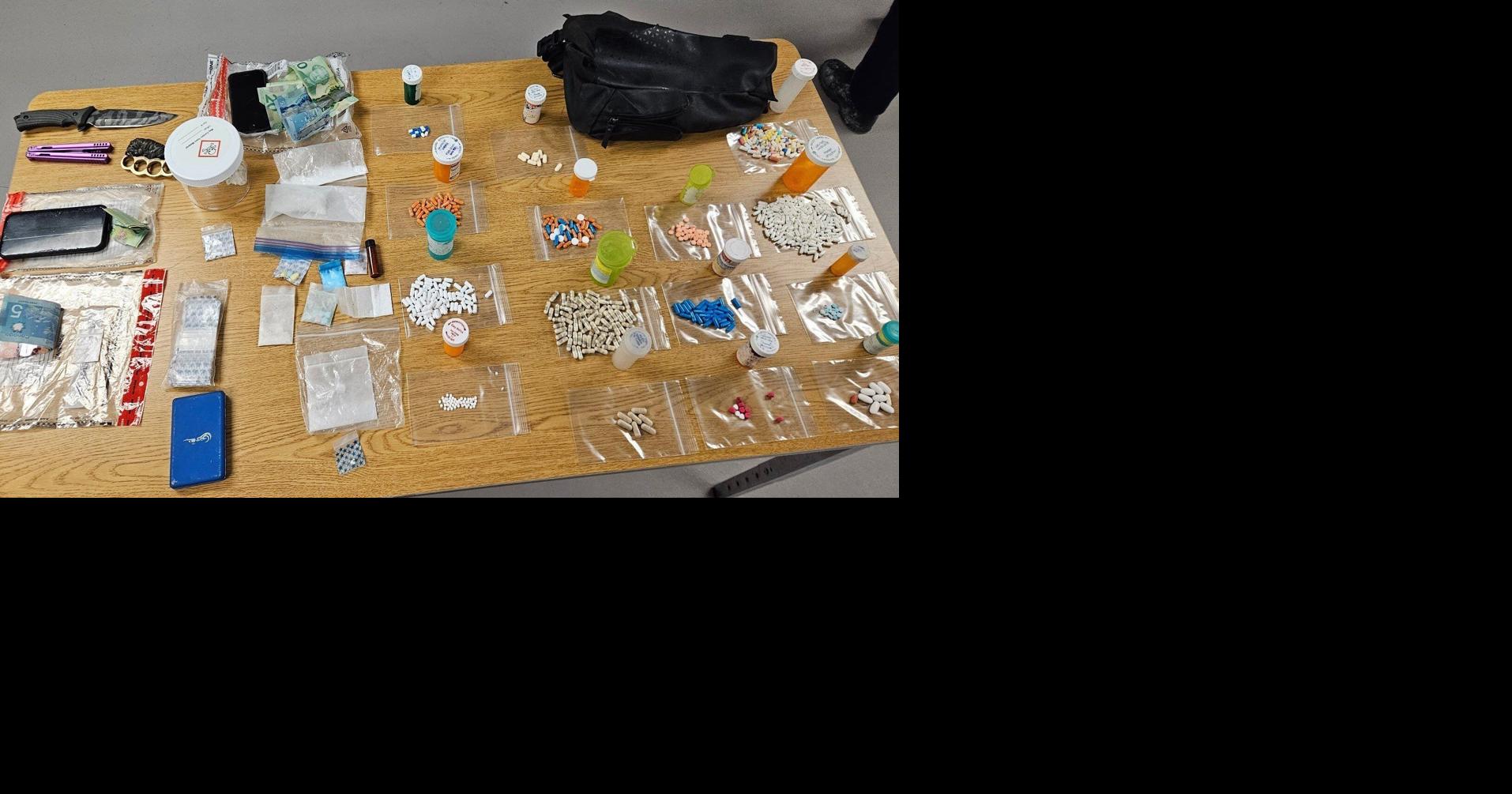 Police seize drugs, weapons in Kitchener traffic stop