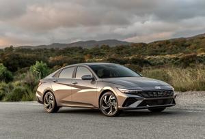 Edmunds: Best hybrid sedans for under $35,000