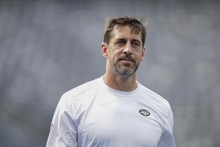 Aaron Rodgers throws a TD pass in his brief preseason debut as Jets beat  Giants 32-24