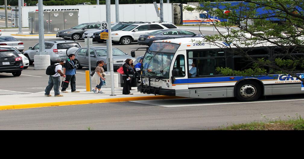 Bus drivers not running red lights, they're supposed to go first: Grand ...