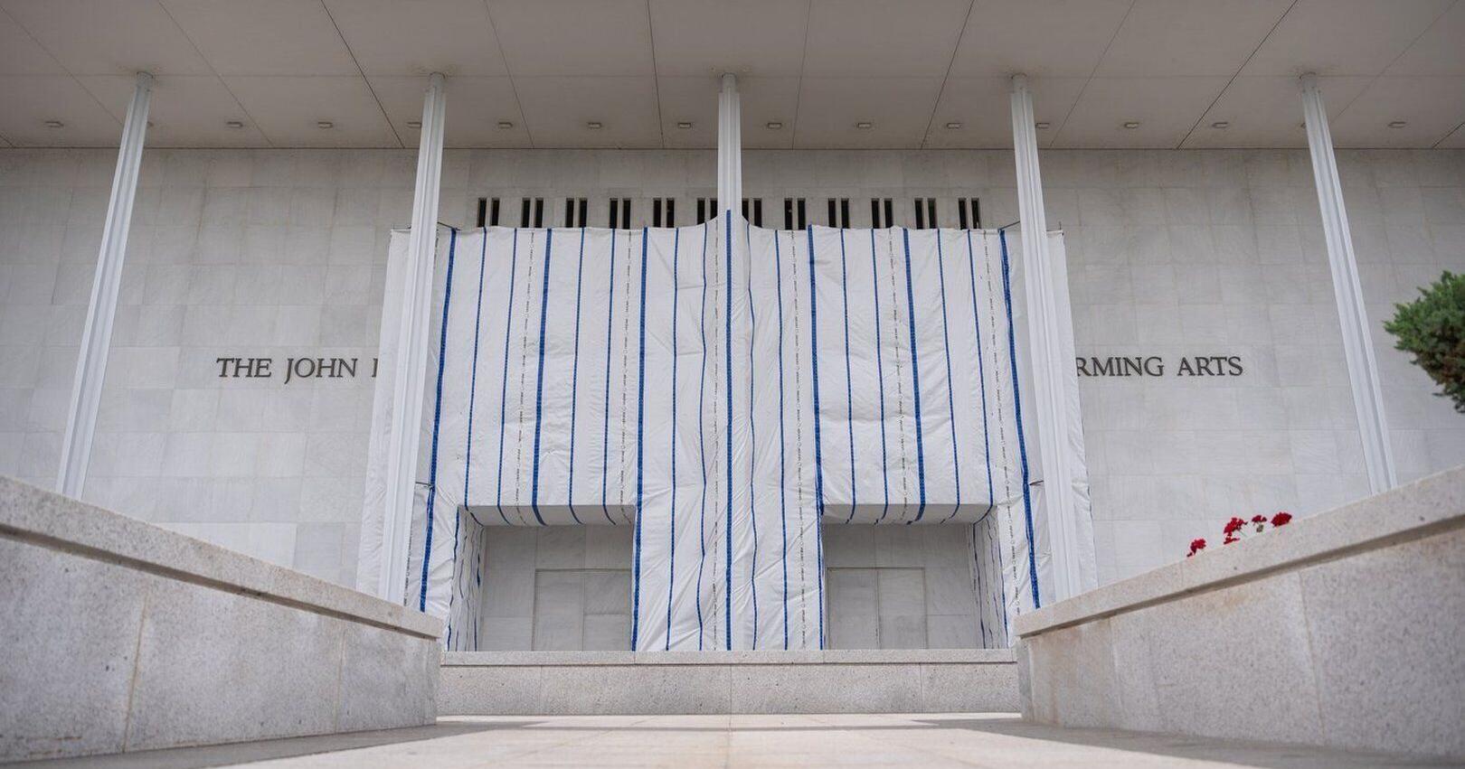 Democrat announces whistleblower allegations of construction problems at Kennedy Center
