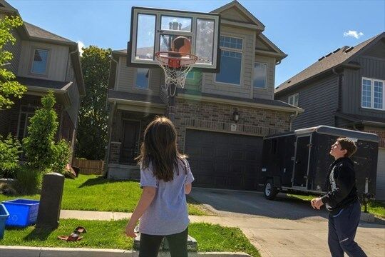 Net benefit: Hoops-loving teen impresses, Edmonton neighbours gift him with  basketball net - Edmonton