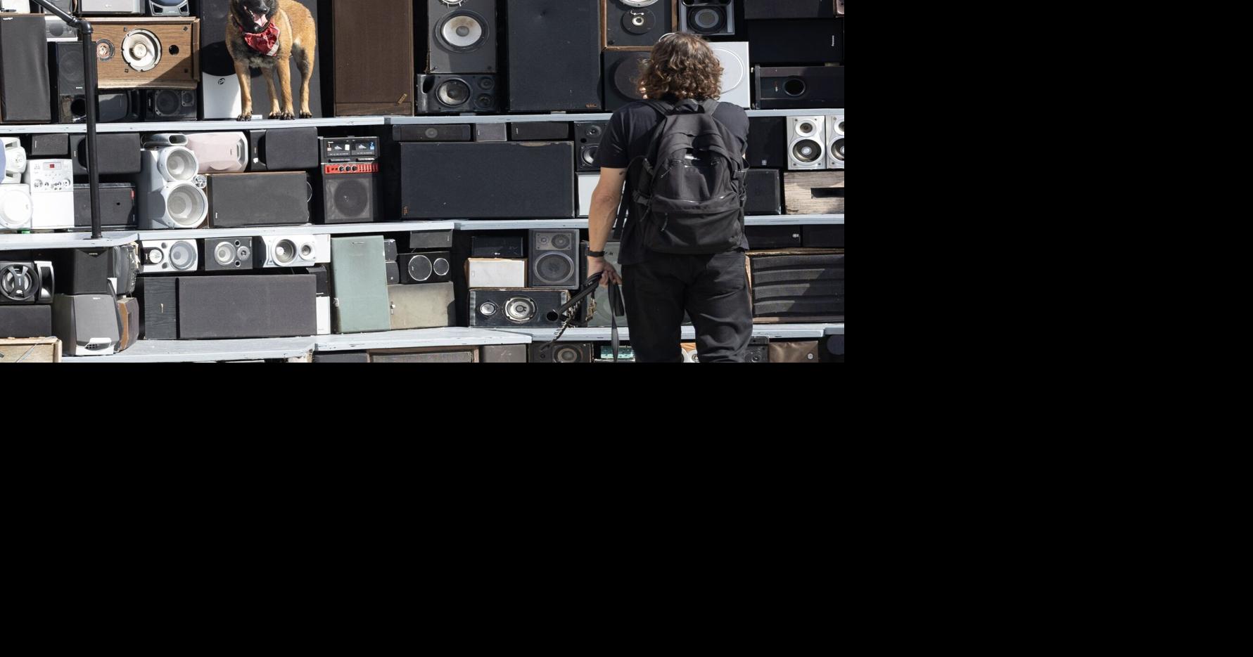 The public art exhibition “Speakers Arena” by sound artist Benoît Maubrey is a modular sculpture designed both to be sat on and used as a stage. 