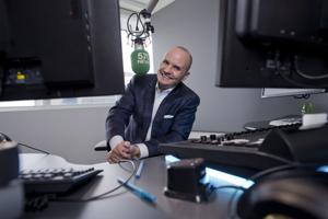 Mike Farwell’s familiar voice back calling Kitchener Rangers games