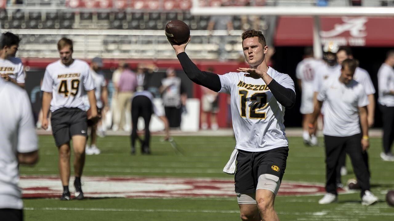 Missouri quarterback Brady Cook knocked out of Alabama game with upper