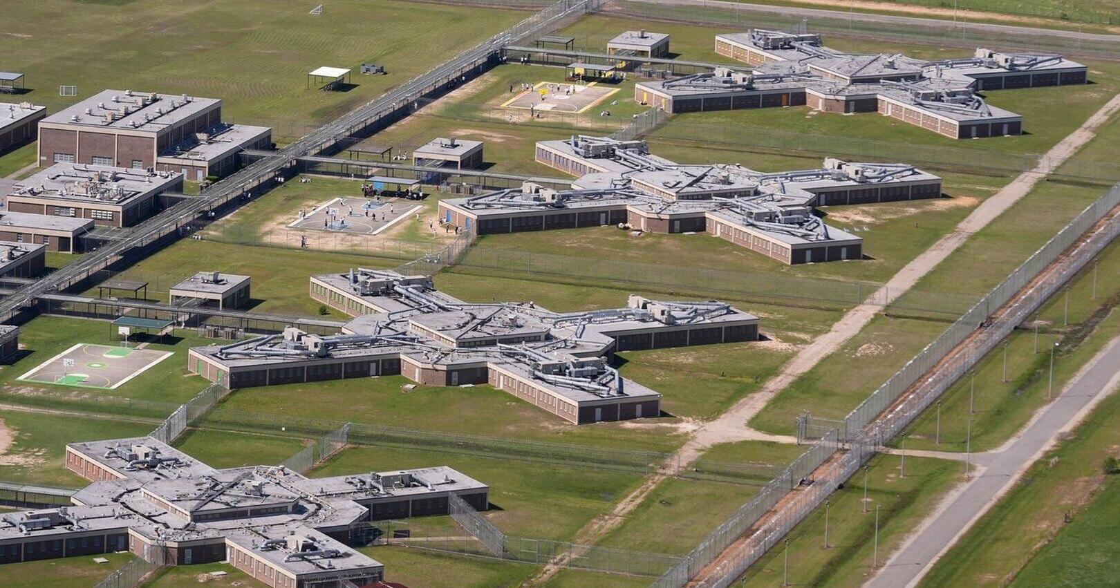 ICE says relaxed detention standards reduce the burden on contractors running its lockups