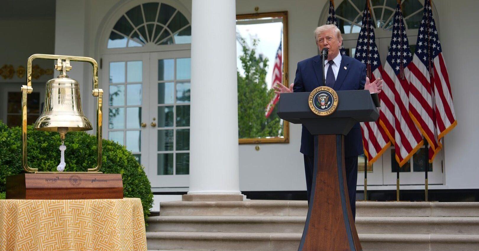 Trump says he building a White House helipad for a new , more powerful Marine One
