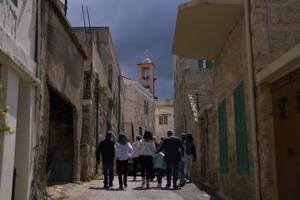 PHOTO ESSAY: An Easter reenactment in a Lebanese village