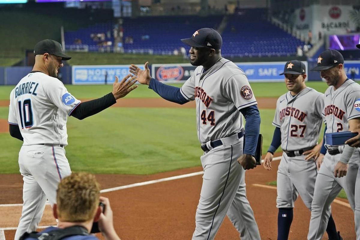 Former Astro Yuli Gurriel agrees to deal with Marlins