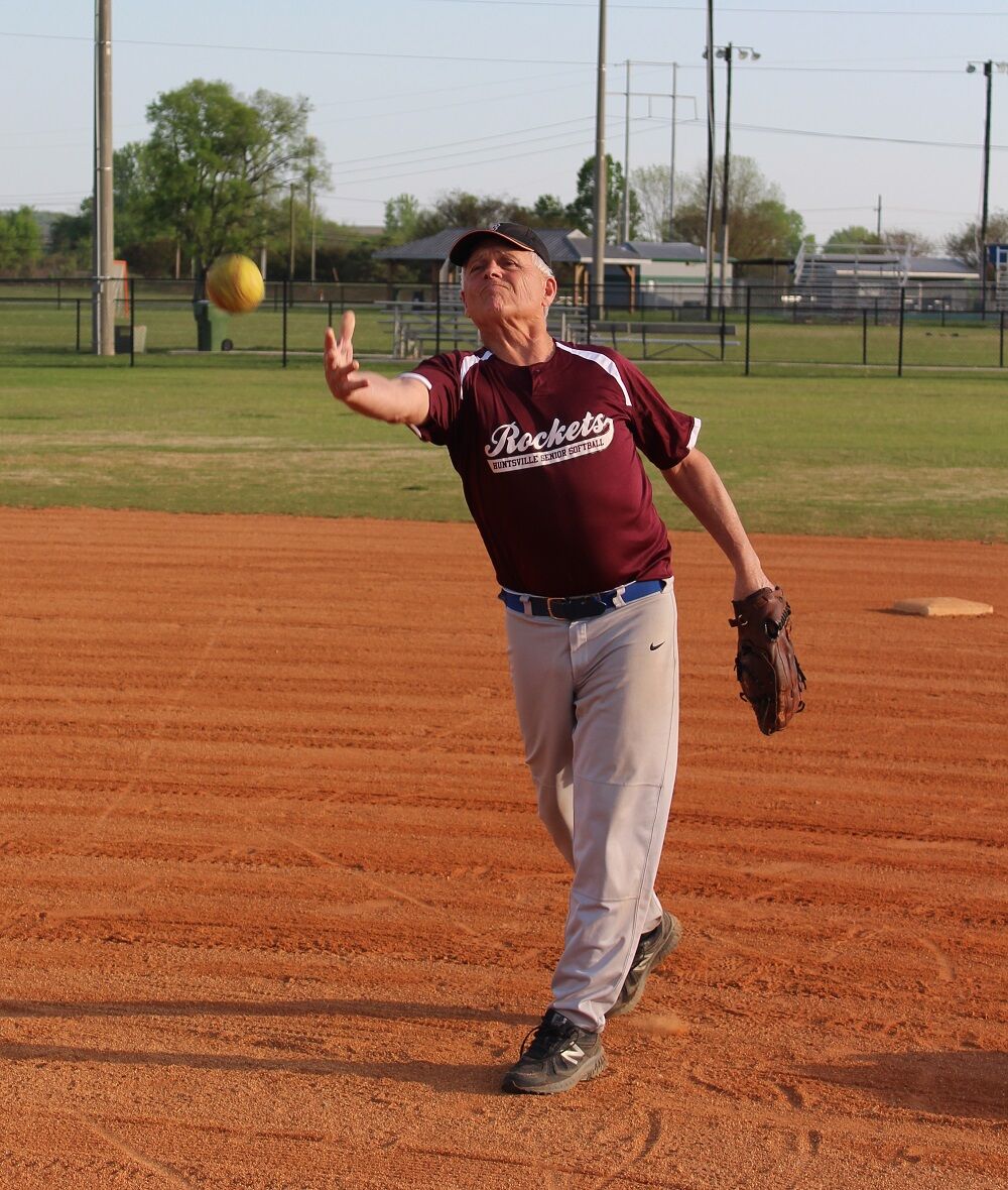 Maroon outlasts red in senior softball season opener - Vimarsana News