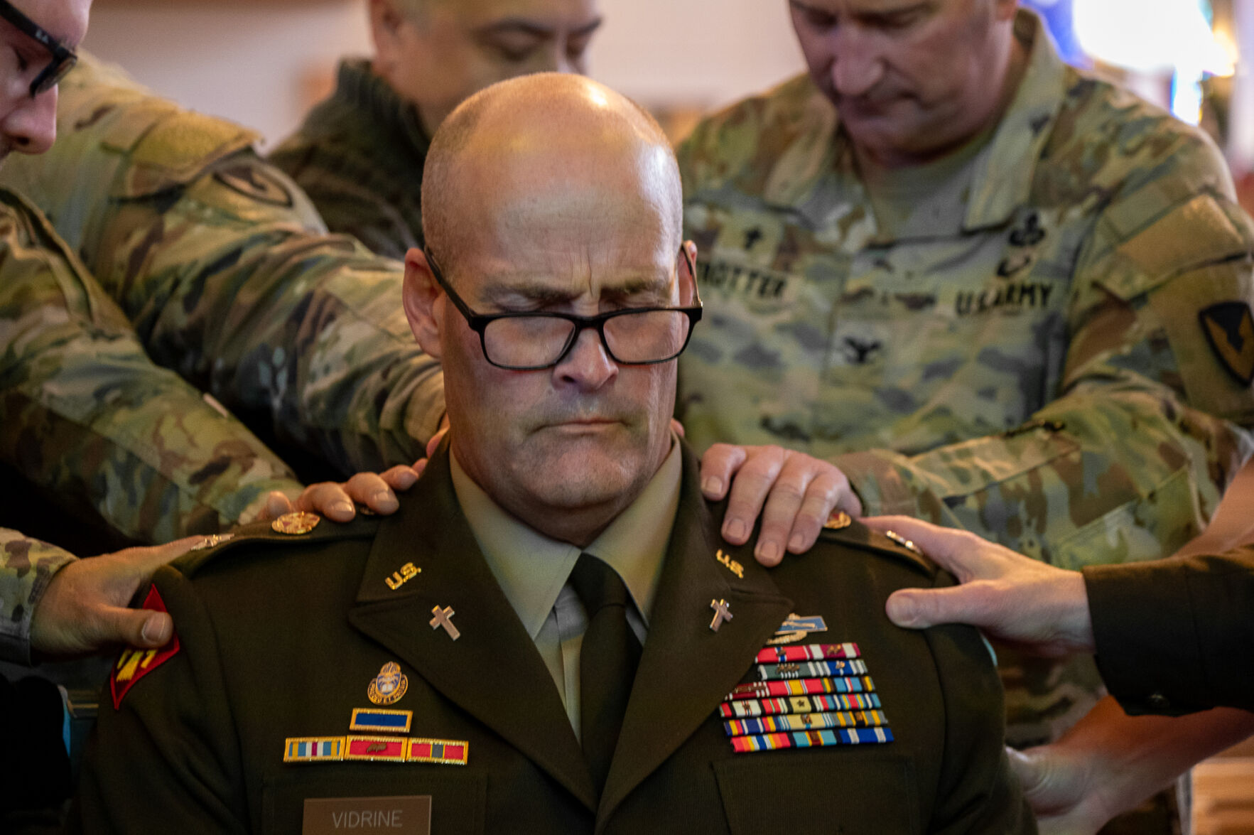 Light shines on newly promoted chaplain and family | Military Scene ...