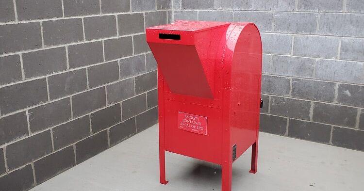 Small Amnesty Box Amnesty box 3 red box.jpg | | theredstonerocket.com