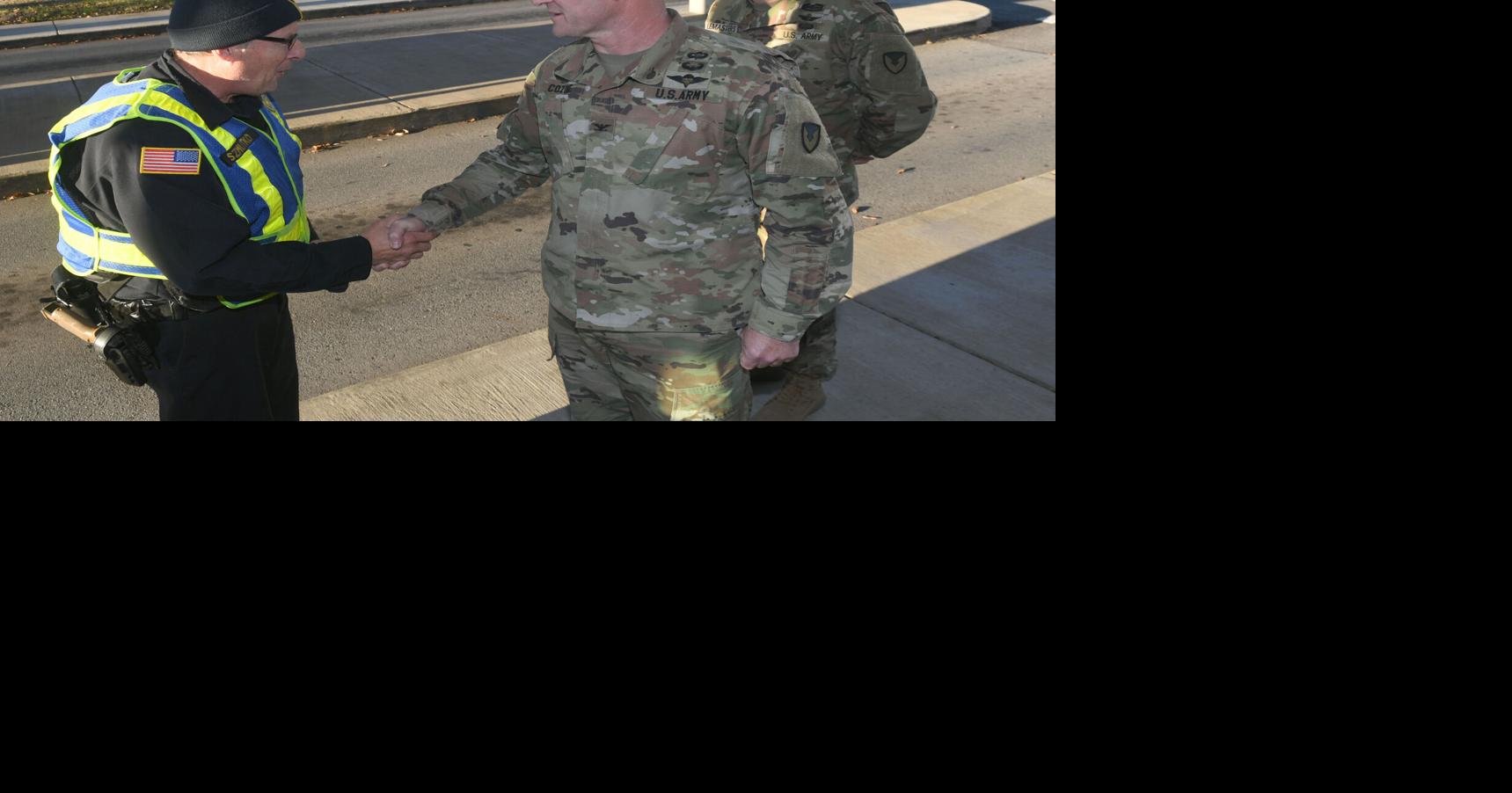 Heroic Redstone gate guards receive recognition | Military Scene ...