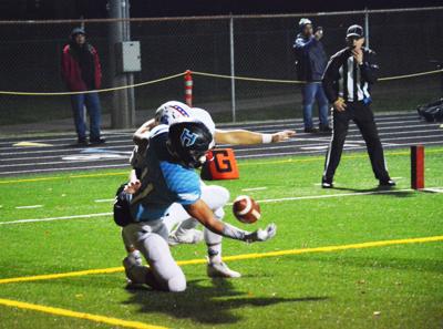 Hawks Glide Into The Elite Eight Sports Thereflector Com