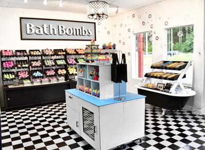 Moonwinx Bath And Body Brings Handcrafted Products To Battle Ground Home Scene Thereflector Com
