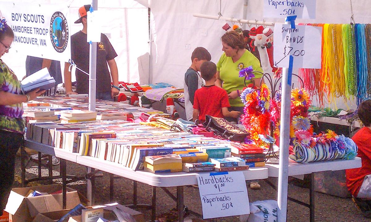 Treat Yourself To A Weekend Of Vintage And Thrift Shopping Home