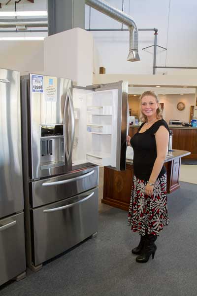 Dewils Offers Affordable Ways To Be More Efficient Home Scene One Of The Many Energy Efficient Liances Curly Offered At Dewils Cabinet Liance Center In Vancouver Is This Kitchenaid Refrigerator