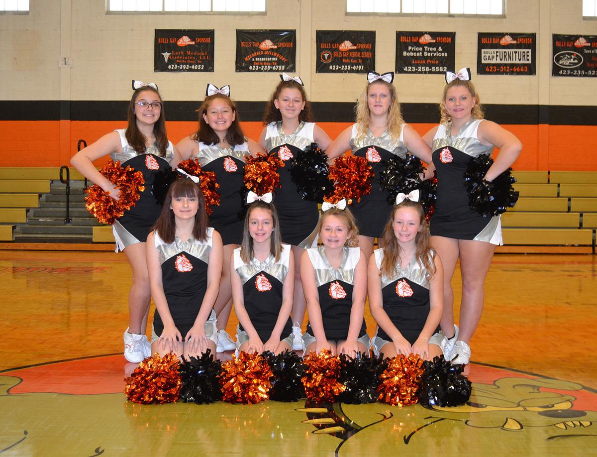 Middle School Cheerleaders Sports