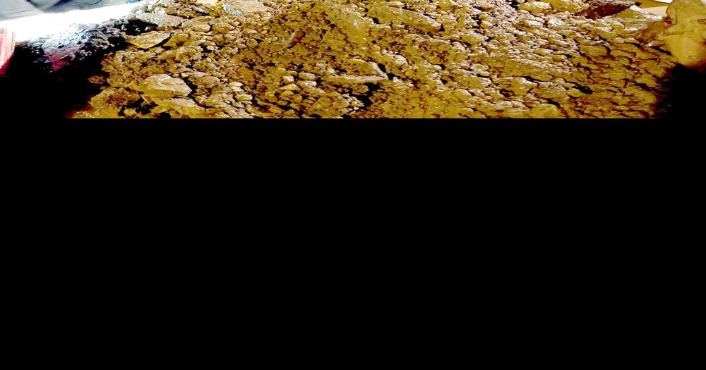 WATER DEPT. WORKS TO REPAIR MAINS IN SINGLEDIGIT TEMPS Rogersville