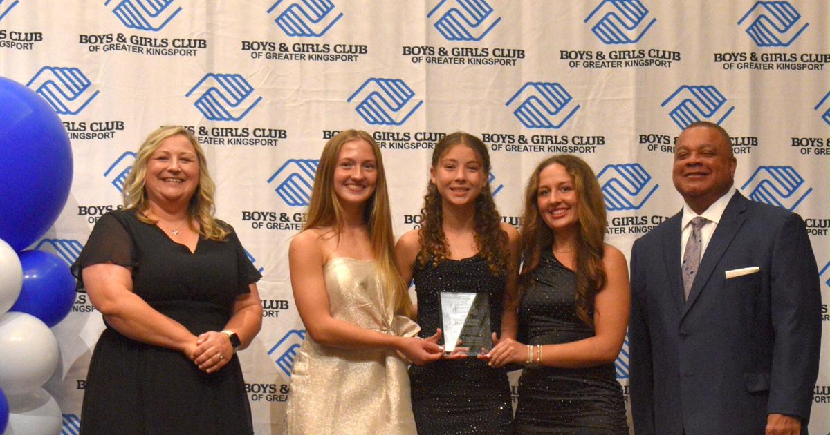 PHOTO GALLERY: Lady Chiefs score 'Best Breakthrough Performance'