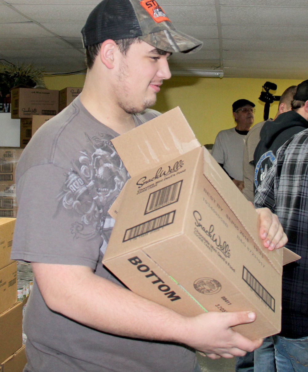 Tcat Students Help To Box Christmas Goodies At Local Food Pantry