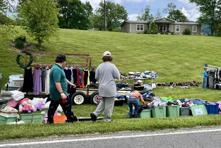 PHOTO GALLERY Inaugural Clinch Mountain Community Yard Sale draws
