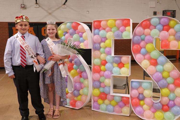 Surgoinsville Elementary crowns King, Queen, and Royal Court