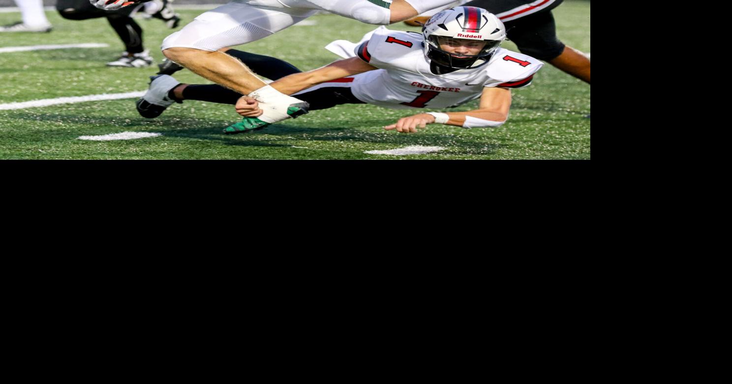 01 Jeffers trips up Carson Quillen