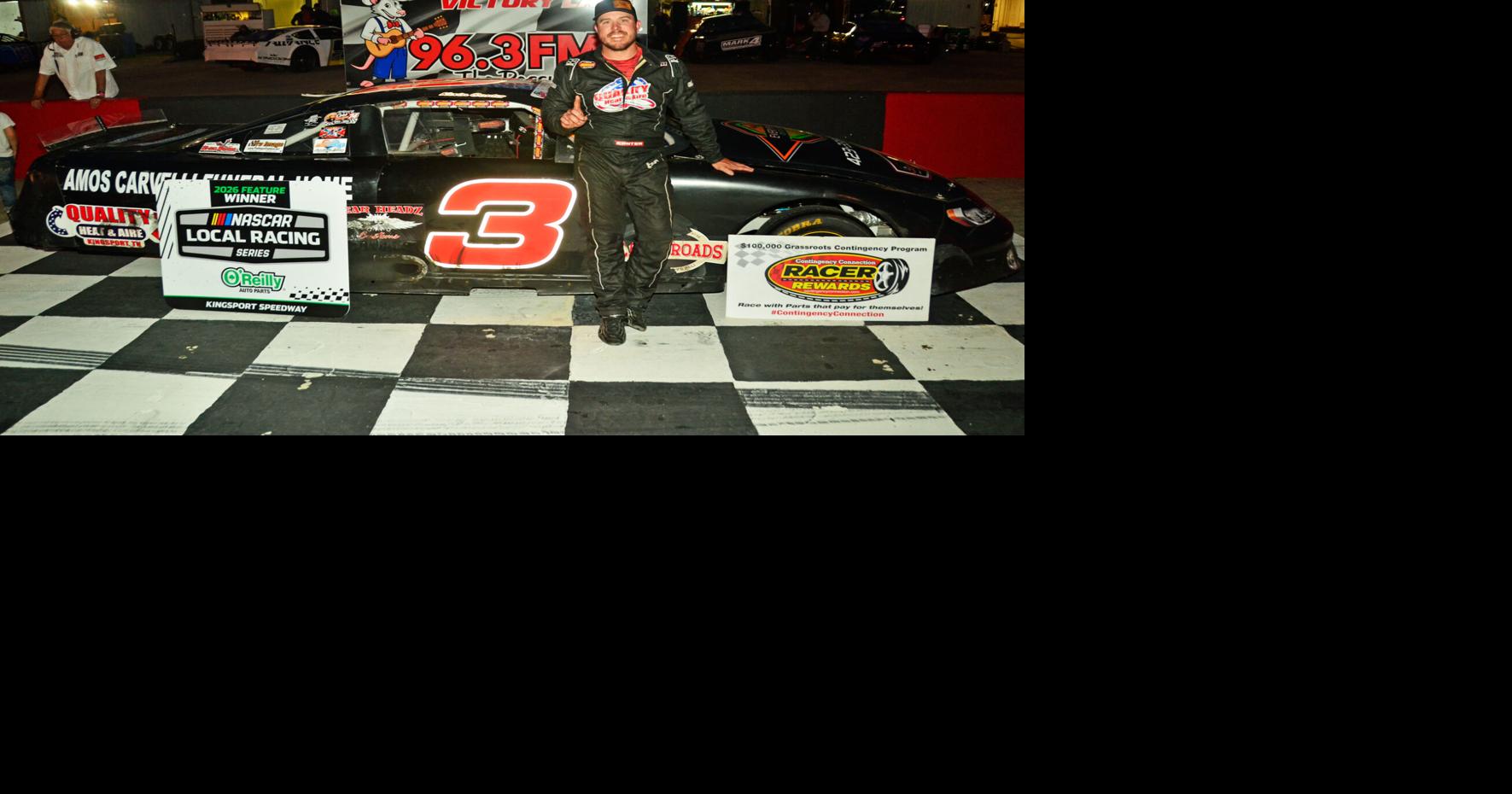 ks kevin canter wins mod 4 race.jpg
