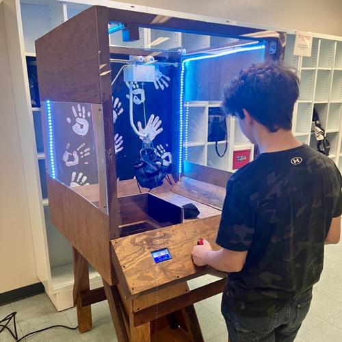 Clinch School, Cooper Standard parter for 'Claw Machine' STEM project ...