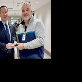 Rep. Gary Hicks receives plaque for signing U.S. Term Limits Pledge ...