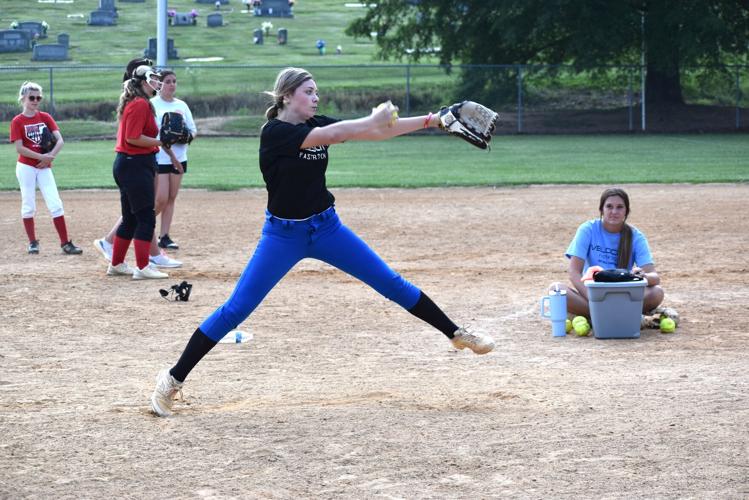 PHOTO GALLERY Velocity Fastpitch Camp draws a crowd Multimedia
