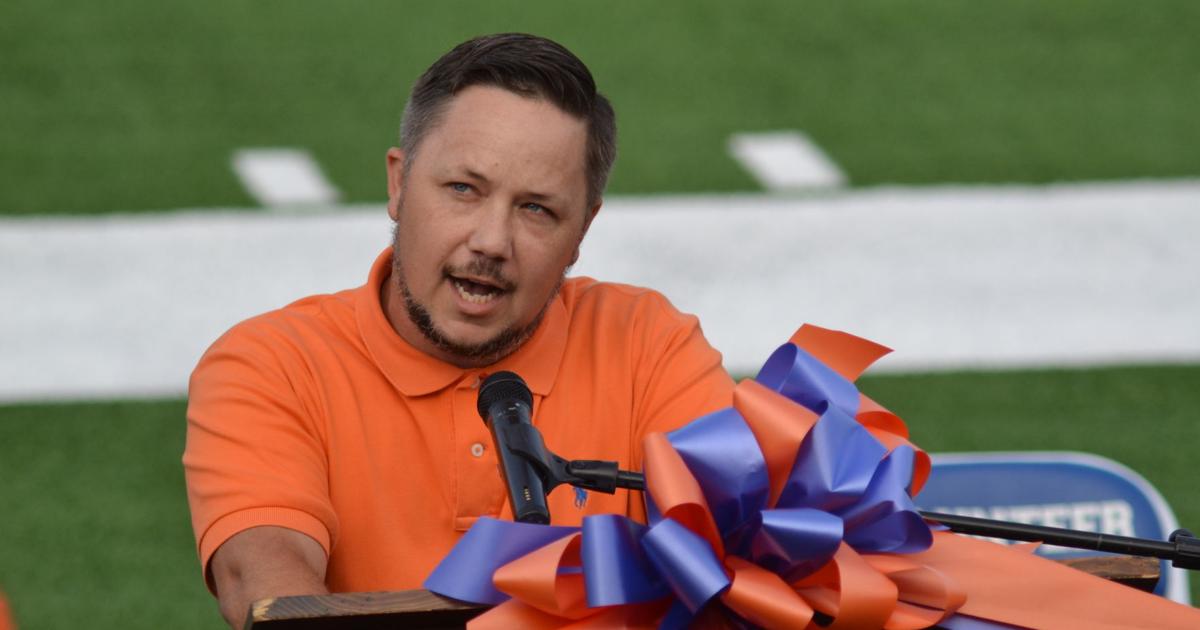 Bailey's tenure as Volunteer AD ends