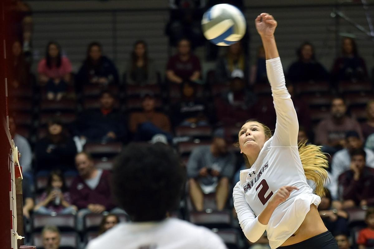 SIU volleyball defeats Southeast Missouri State