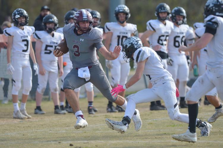 SVW defends home turf, defeats Salt Fork Sports