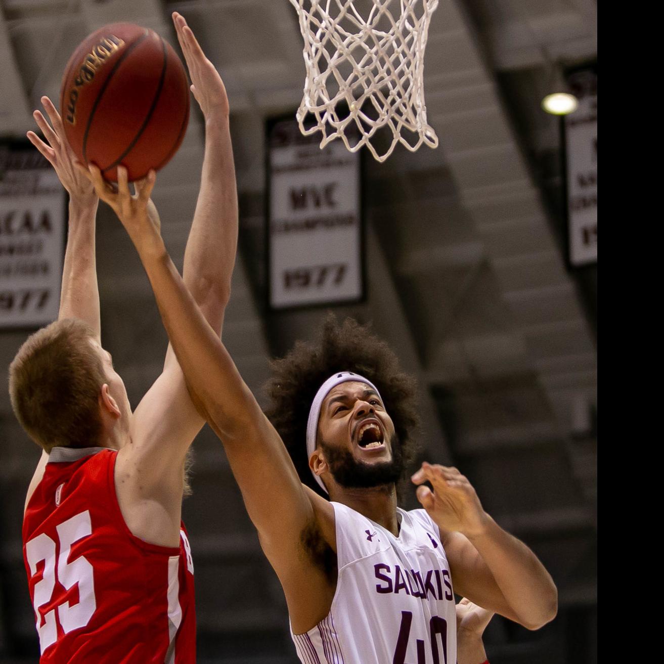 Siu Men S Basketball Salukis Score 42 Second Half Points But