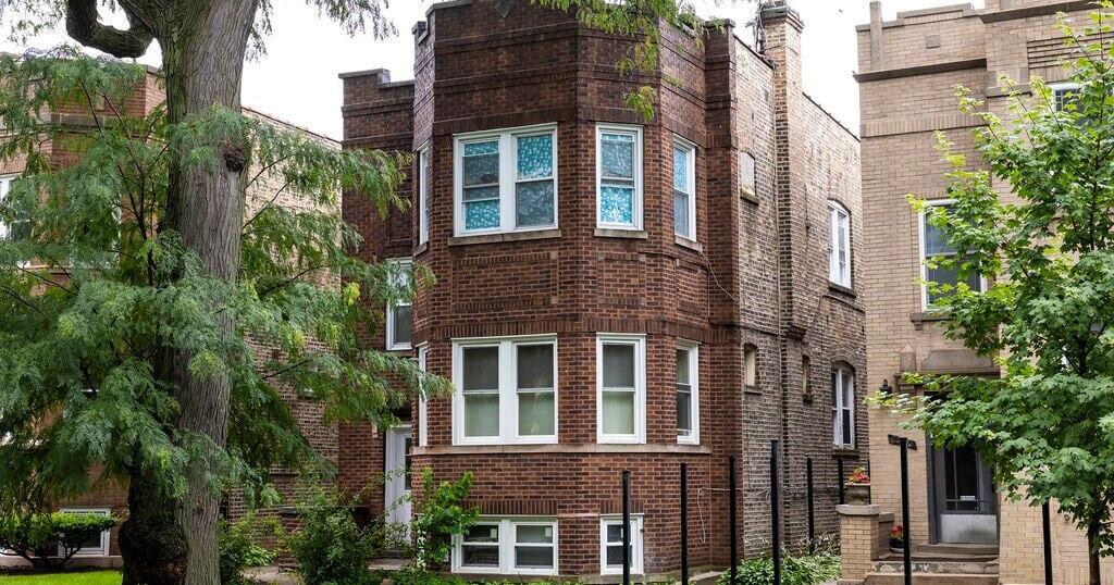 Police searching home of Chicago man charged in man's killing find woman dead in refrigerator - Vimarsana News