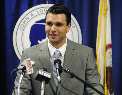 Smithpeters named Logan's new men's basketball coach ...