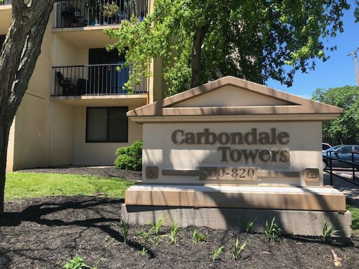 Carbondale Towers Property Managers Meet With Residents After Death At Property Local News Thesouthern Com