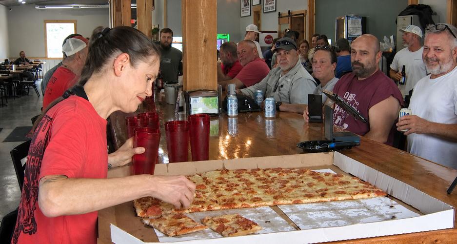 Restaurant’s giant pizza challenge draws growing interest | Latest ...