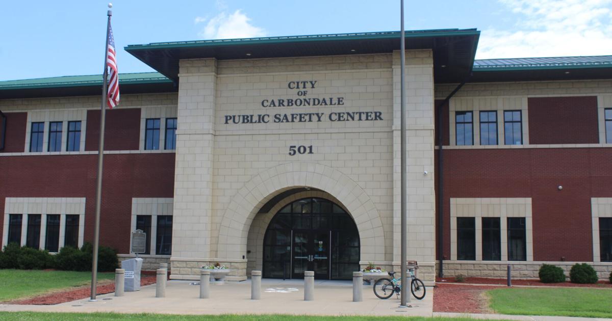 Carbondale man arrested after weapons investigation